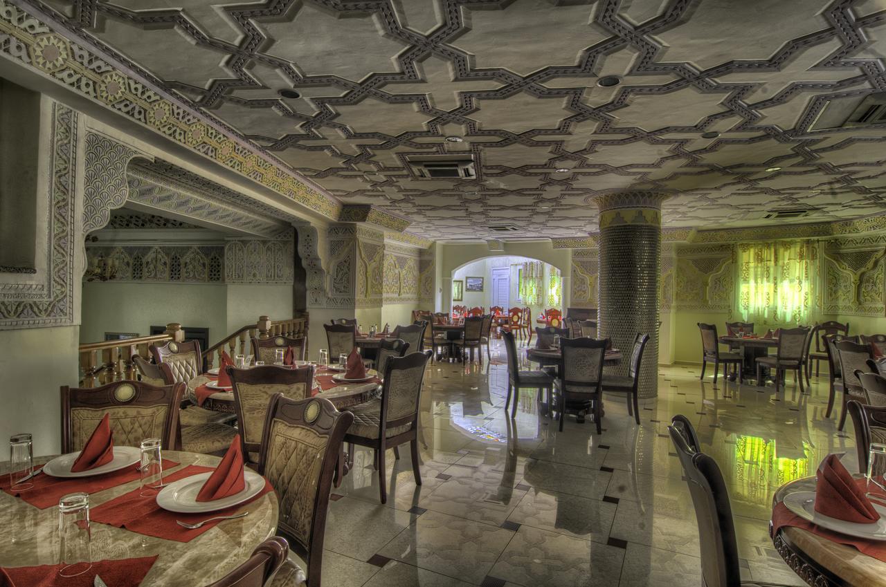 Hotel Ville Des Roses Blida Bagian luar foto