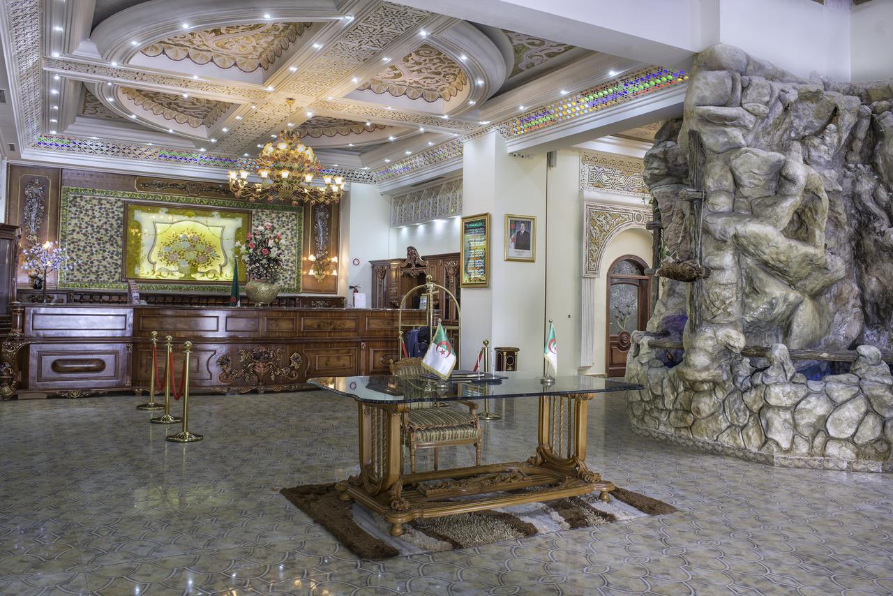 Hotel Ville Des Roses Blida Bagian luar foto
